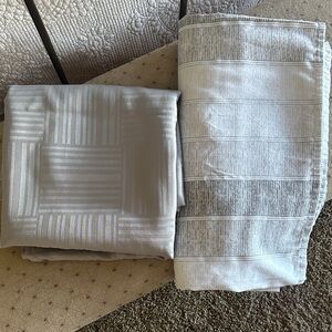 Elegant Gray Patterned Shower Curtain Set